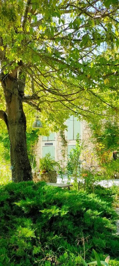 Le Mas D'Hermes Plan-dʼOrgon Exterior foto